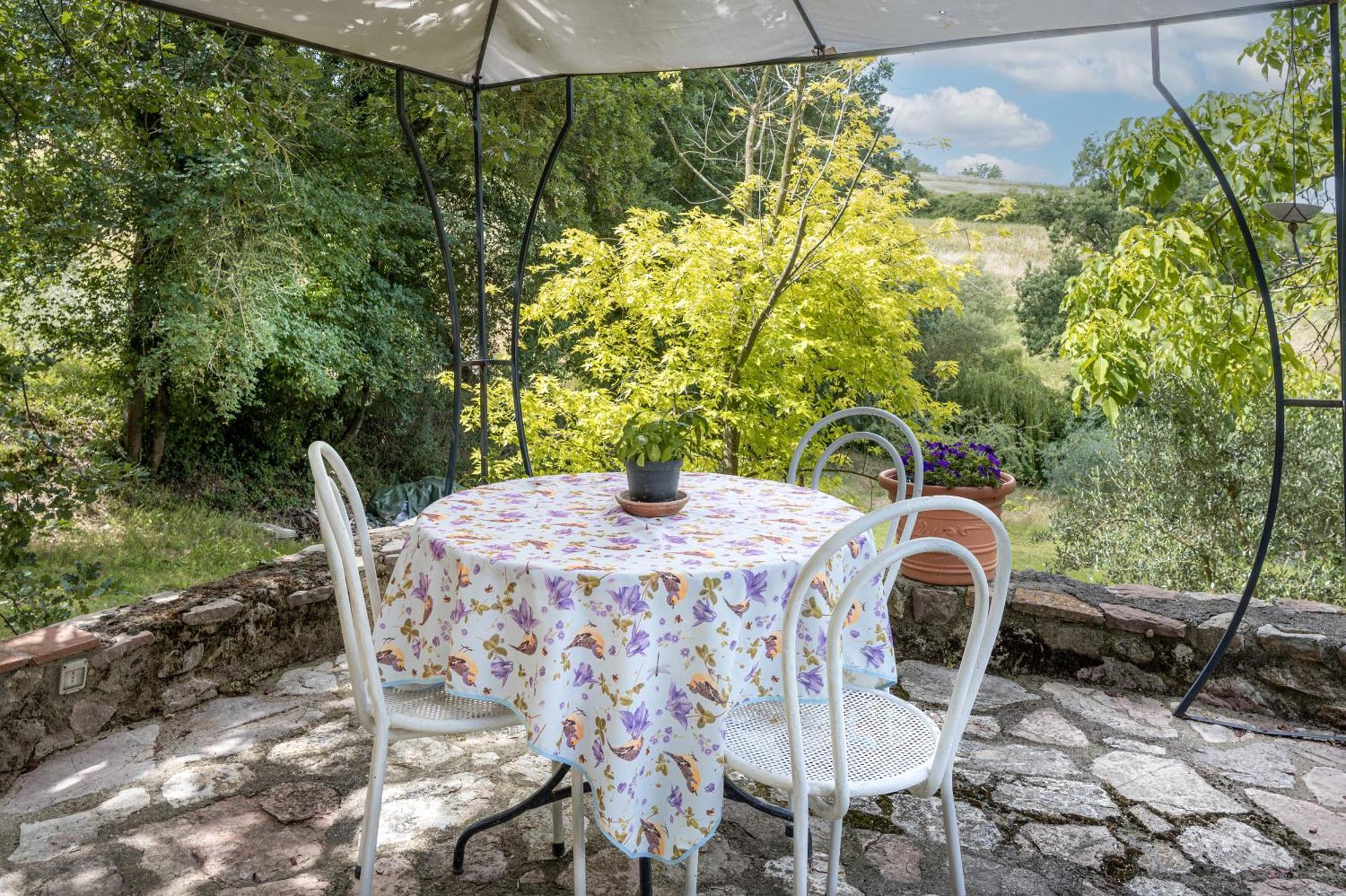Agriturismo Bio Tra Cielo E Terra Frontignano Zewnętrze zdjęcie